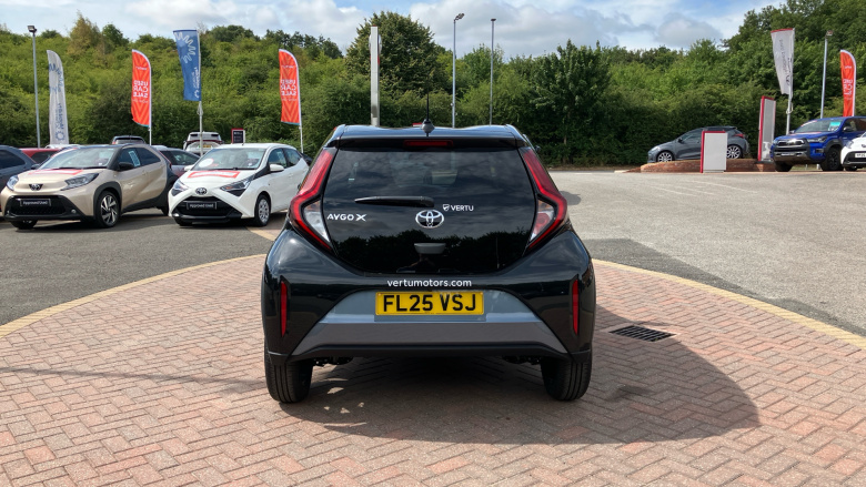 Toyota Aygo X 1.0 VVT-i Edge 5dr Petrol Hatchback